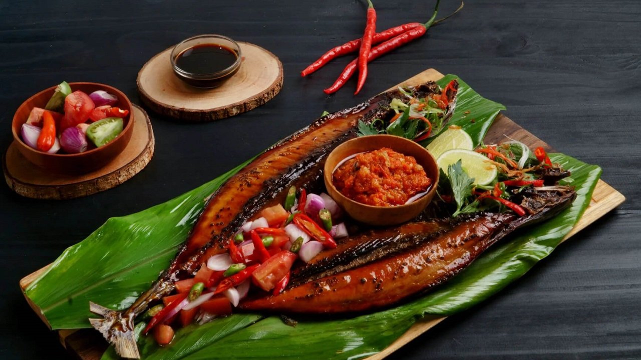 14 Makanan Khas Papua Selatan! Ada Ulat & Cacing Laut