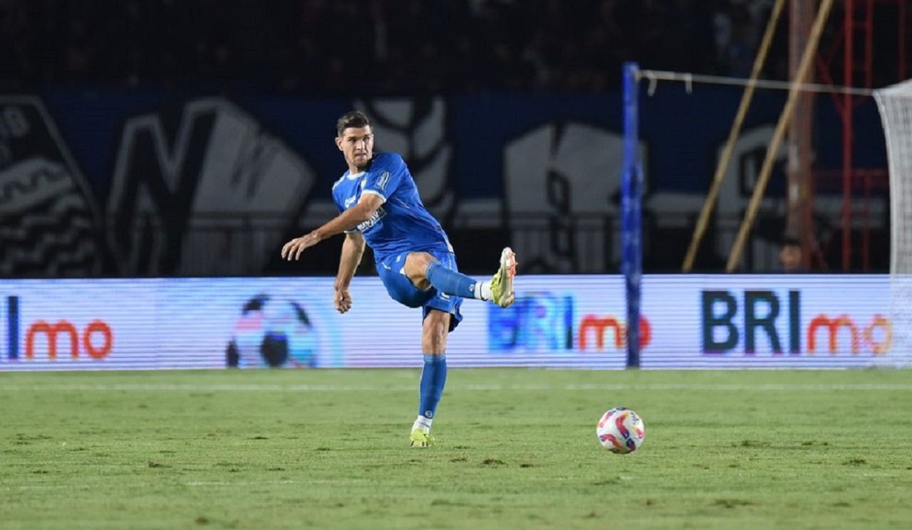 Laga Persib Bandung vs Persija Jakarta Berakhir Ricuh, Nick Kuipers: Tak Aman Main di Kandang Sendiri!