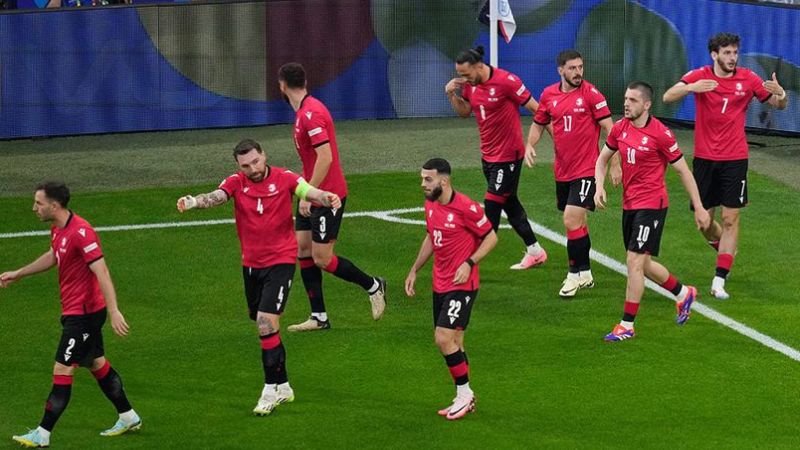 Georgia Lolos ke Babak 16 Besar