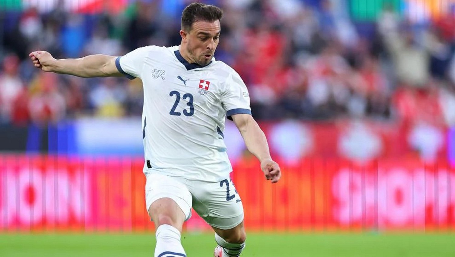 Xherdan Shaqiri selebrasi di laga Skotlandia vs Swiss
