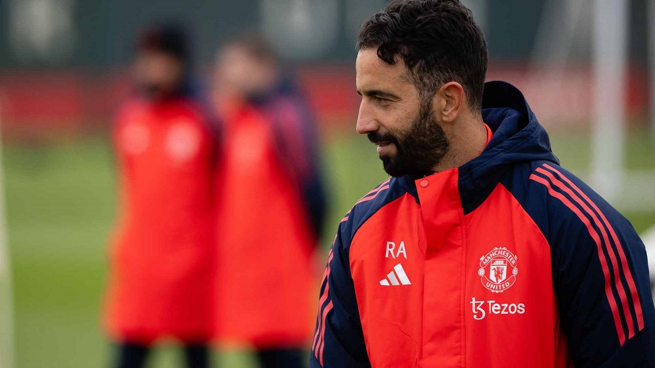 Taktik Ruben Amorim dan Ten Hag Bertolak Belakang, Pemain Man Utd Dibikin Bingung