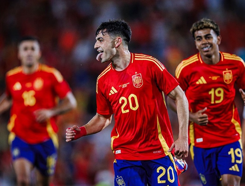 Spanyol menanga 5-1 atas Irlandia Utara
