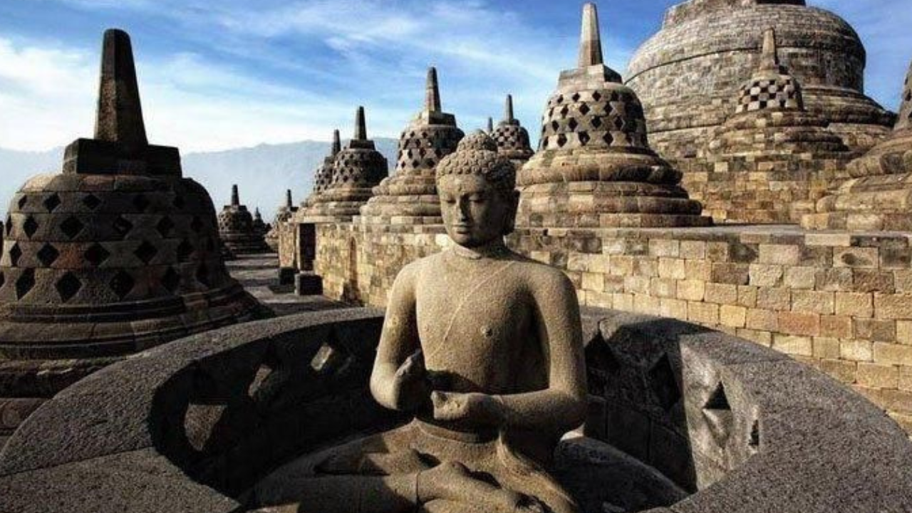 Masa Kejayaan Kerajaan Mataram Kuno Beserta Nama Raja-rajanya