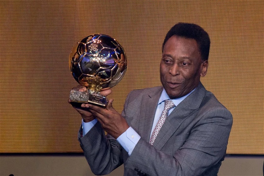 Pele Raih Ballon d'Or 