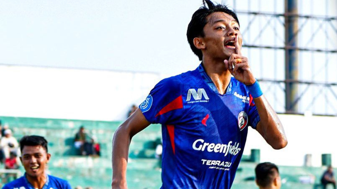 Hasil Pertandingan Madura United vs Arema FC di Liga 1 24/25 - Singo Edan Terkam Laskar Sape Kerrab!