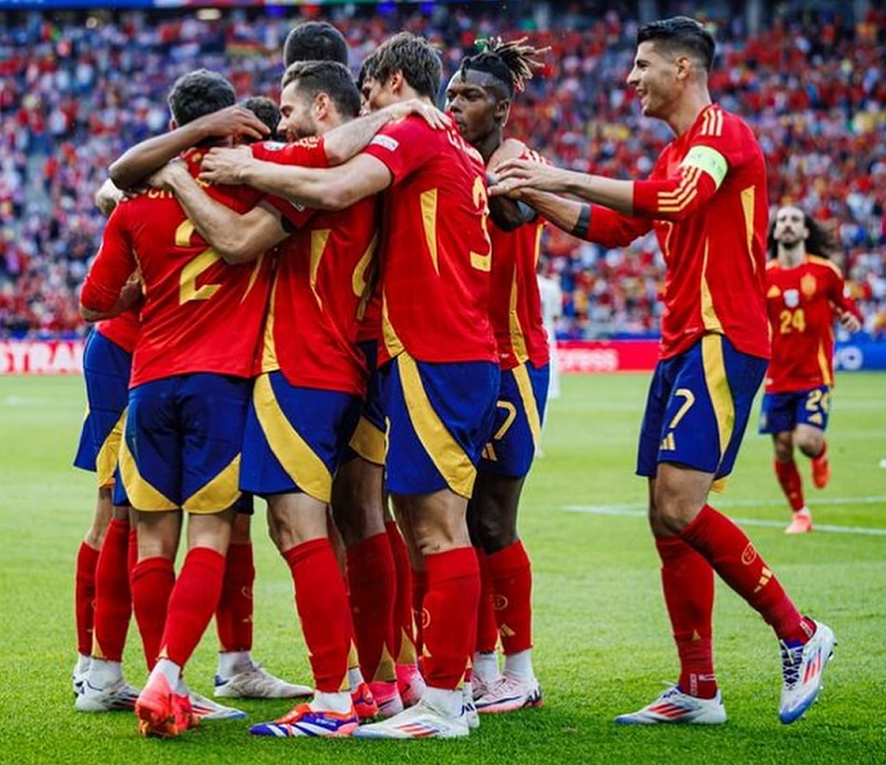 Selebrasi kemenangan Spanyol pasca mengalahkan Kroasia