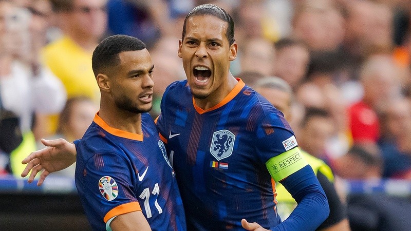 Cody Gakpo dan Virgil van Dijk