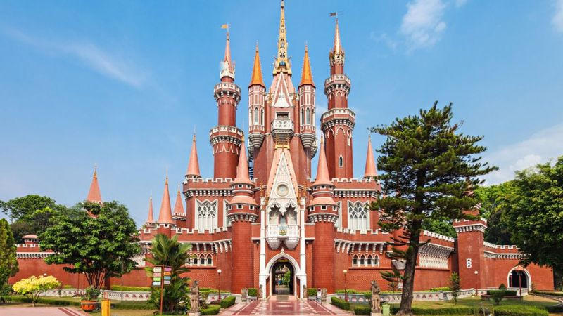 Taman Mini Indonesia Indah (TMII)