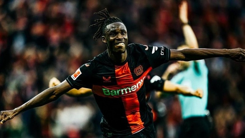 Bek Bayer Leverkusen, Odilon Kossounou