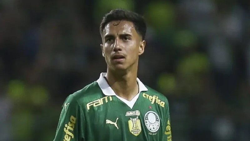 Pemain Palmeiras, Vitor Reis