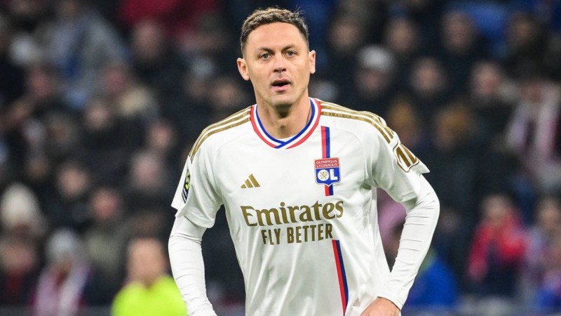 Nemanja Matic, pemain Lyon.