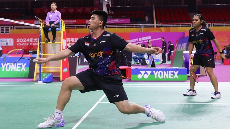 Pasangan ganda campuran Indonesia Darren/Bernadine melaju ke 32 besar Kejuaraan Dunia Junior 2024