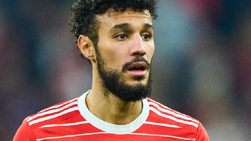 Bek Bayern Munchen, Mazraoui