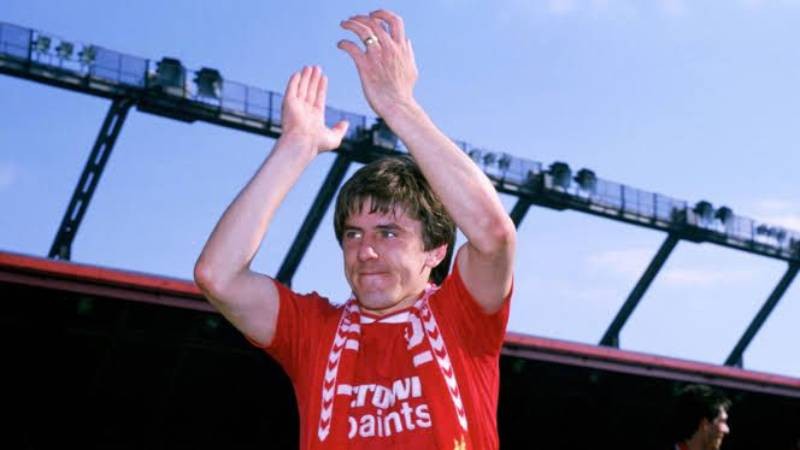 Peter Beardsley - Manchester United 1982-1983 / Liverpool 1987-1991