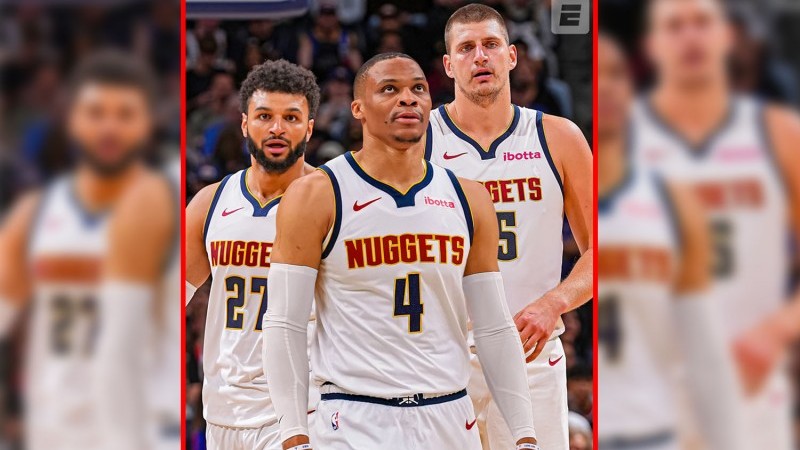 Russell Westbrook (tengah) bakal bergabung dengan Denver Nuggets