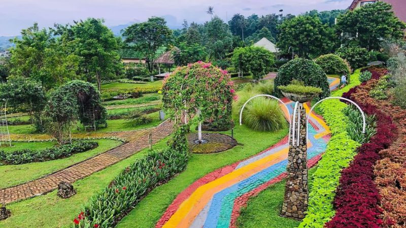 Flowers Garden Camp Hulu Cai