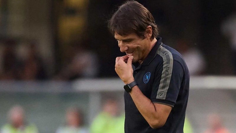 Antonio Conte, pelatih Napoli.
