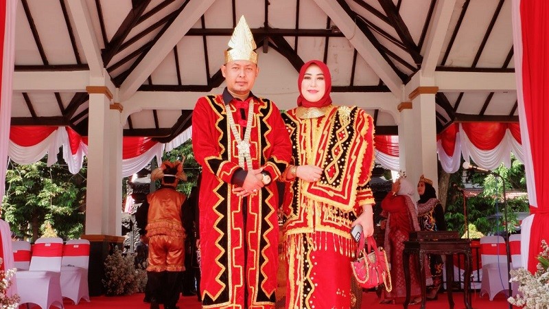 Pakaian Adat Nias