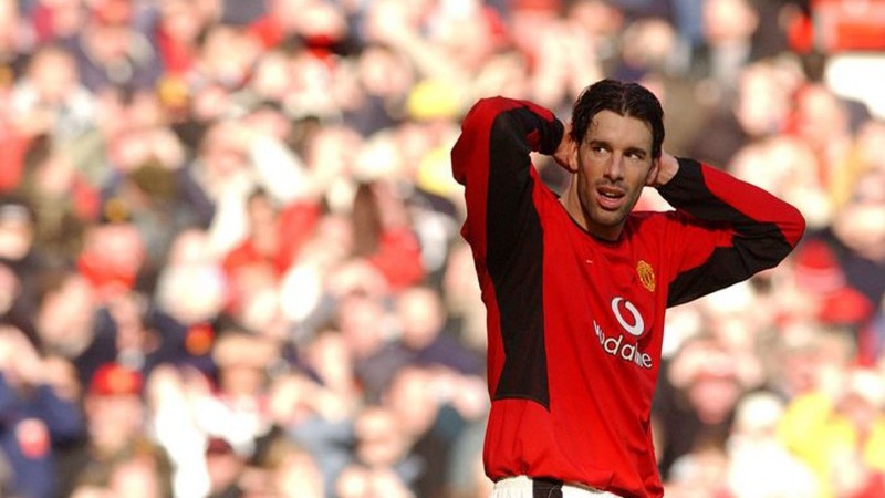 Ruud van Nistelrooy saat masih bermain di Manchester United.