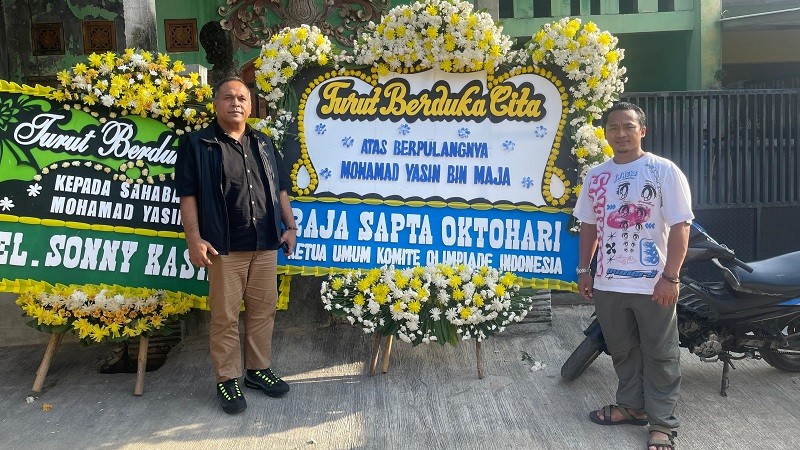 Perwakilan NOC Indonesia di rumah duka Rizki Juniansyah