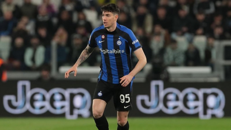 Bek milik Inter Milan, Alessandro Bastoni