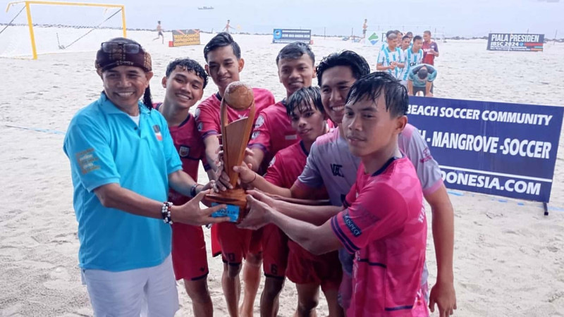 Presiden Indonesia Beach Soccer (IBSC), Hinca I.P. Pandjaitan.