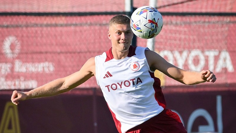 Penyerang AS Roma, Artem Dovbyk