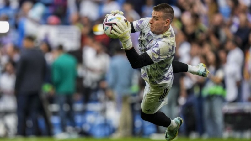 Kiper Real Madrid asal Ukraina, Andriy Lunin