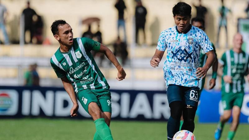 Momen laga PSMS Medan vs PSPS Pekanbaru_