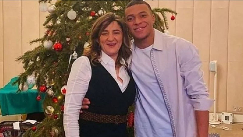Fayza Lamari (Ibu) dan Kylian Mbappe