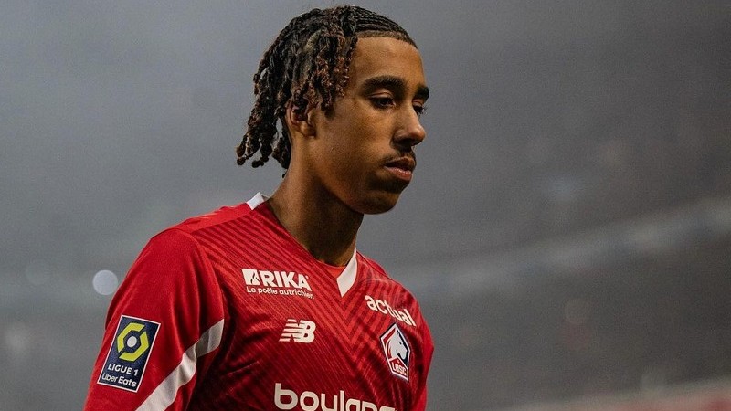 Real Madrid Ingin datangkan Leny Yoro pada Bursa Transfer Musim Panas 