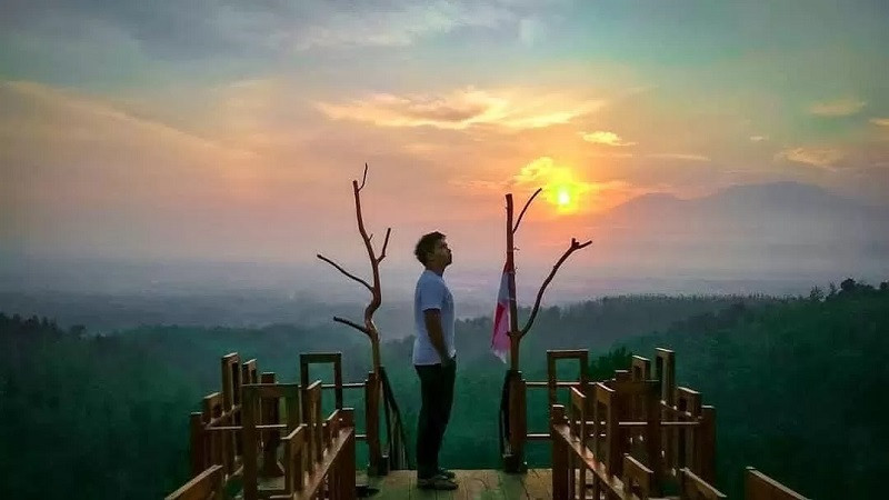 Bukit Mahadewa