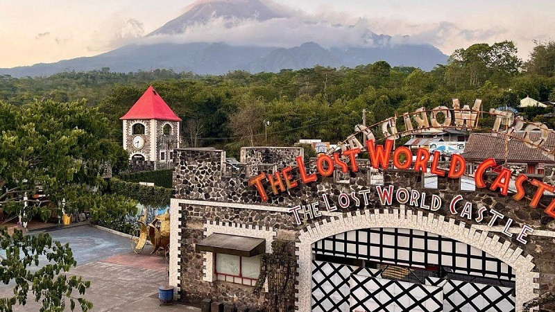 The Lost World Castle