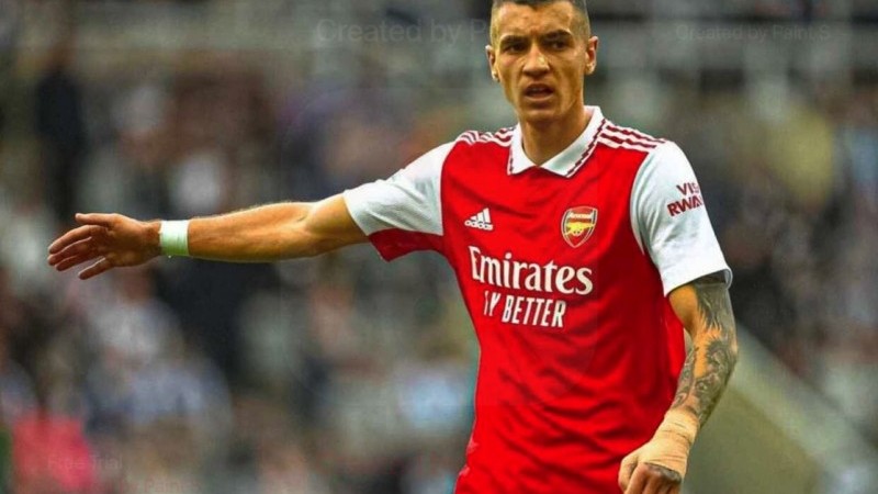 AC Milan Incar Bek Arsenal Jakub Kiwior