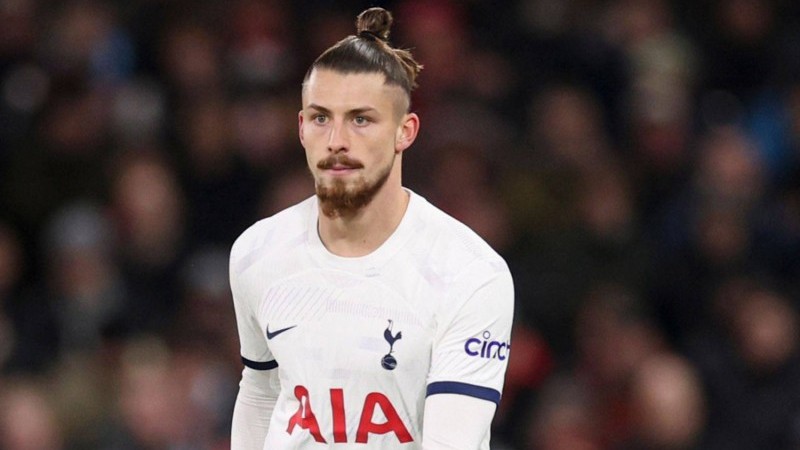 Radu Dragusin, pemain Tottenham Hotspur.