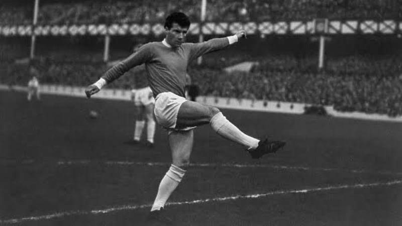 Phil Chisnall - Manchester United 1959-1964 / Liverpool 1964-1967