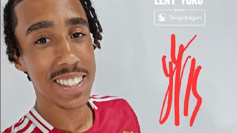 Leny Yoro gabung Manchester United