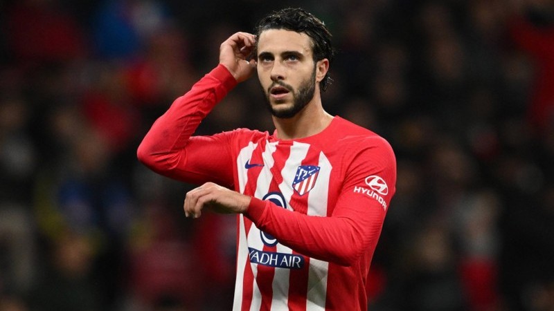 Mario Hermoso, pemain Atletico Madrid yang didatangkan oleh AS Roma.