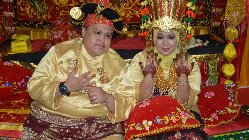 Pakaian Adat Batak Sibolga