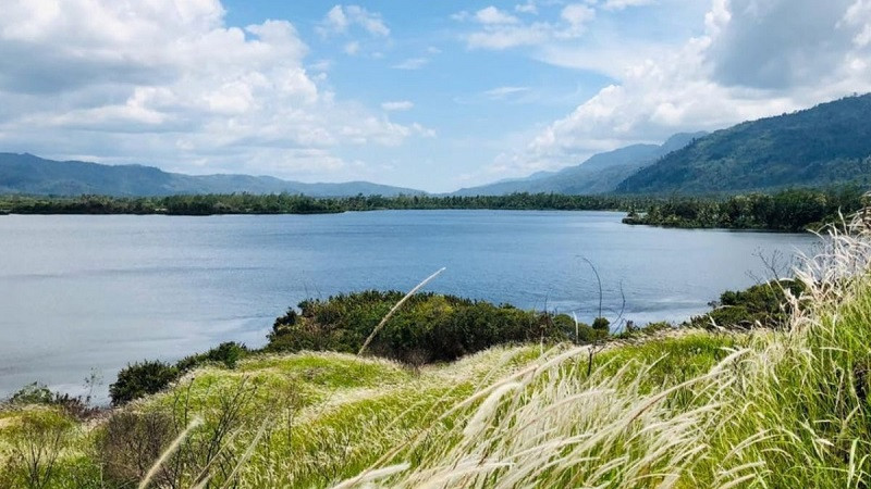 Danau Suoh