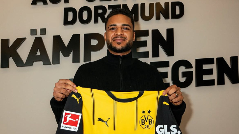 Almugera Kabar pemain Borussia Dortmund