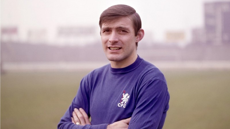 Bobby Tambling saat masih bermain di Chelsea.