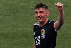 Brighton Tolak Tawaran Napoli untuk Gelandang Billy Gilmour