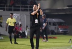 Carlos Pena Ingatkan Timnya Untuk Rajin Mencoba Cetak Gol untuk Persija di Liga 1