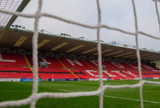 Tempat Menonton Lincoln City vs Blackpool di Liga Satu Inggris 2024/25 