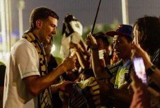Ofisial Parma Kagum dengan Keramahan Para Suporter Timnas Indonesia ke Alessandro Circati
