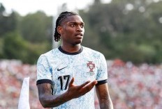 Rafael Leao Mulai Tergoda untuk Bergabung dengan Barcelona