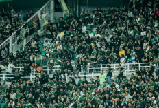 Persebaya vs Dewa United, Paul Munster Ingin Bonek Penuhi Stadion