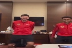 Sandy Walsh Joget Daboy Bareng Yakob Sayuri, Netizen: Belajar Langsung dari Pusatnya!