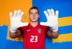 Andriy Lunin Tampil Mengecewakan di Ukraina, Bukti Ancelotti Lebih Percaya Thibaut Courtois ?